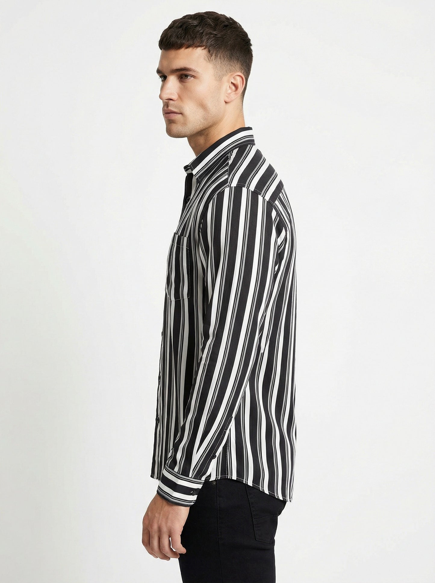 Men's Bold Black and White Horizontal Striped Long Sleeve Button-Down Shirt