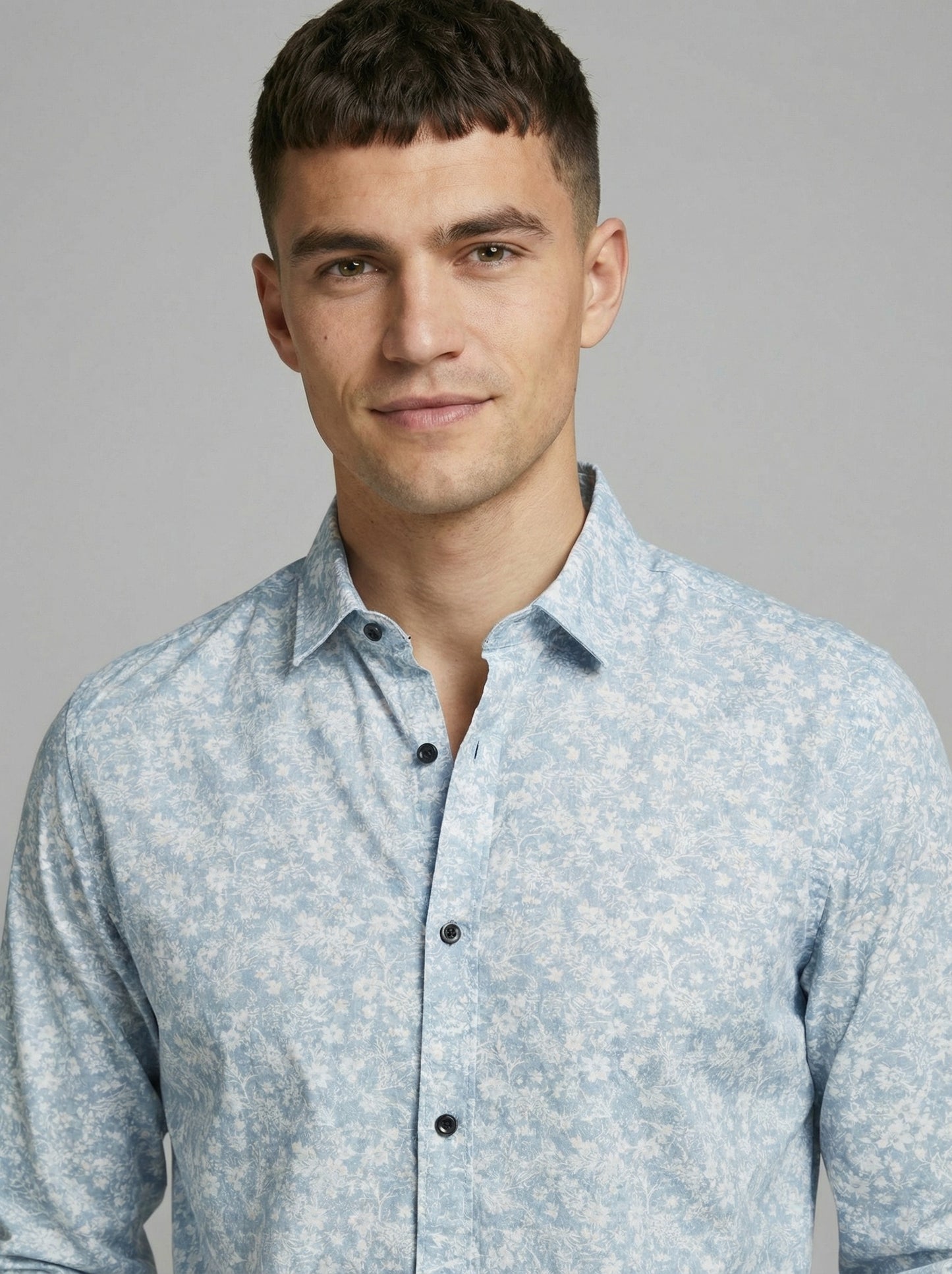 Men's Light Blue Subtle Floral Print Long Sleeve Button-Down Shirt
