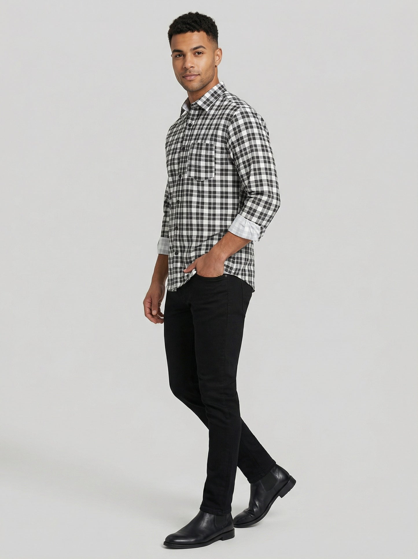 Men's Black and White Gingham Plaid Long Sleeve Button-Down Shirt