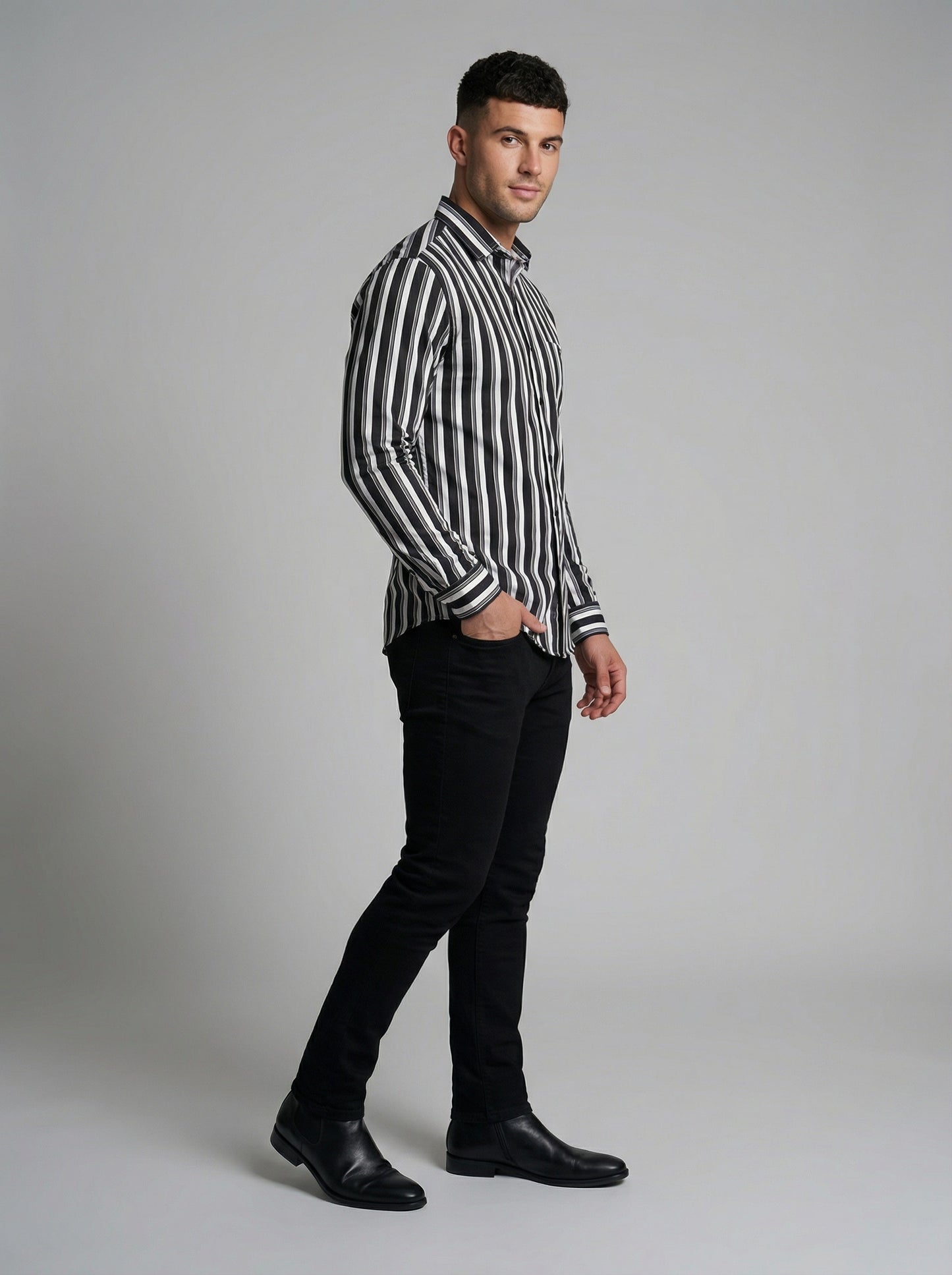 Men's Bold Black and White Horizontal Striped Long Sleeve Button-Down Shirt