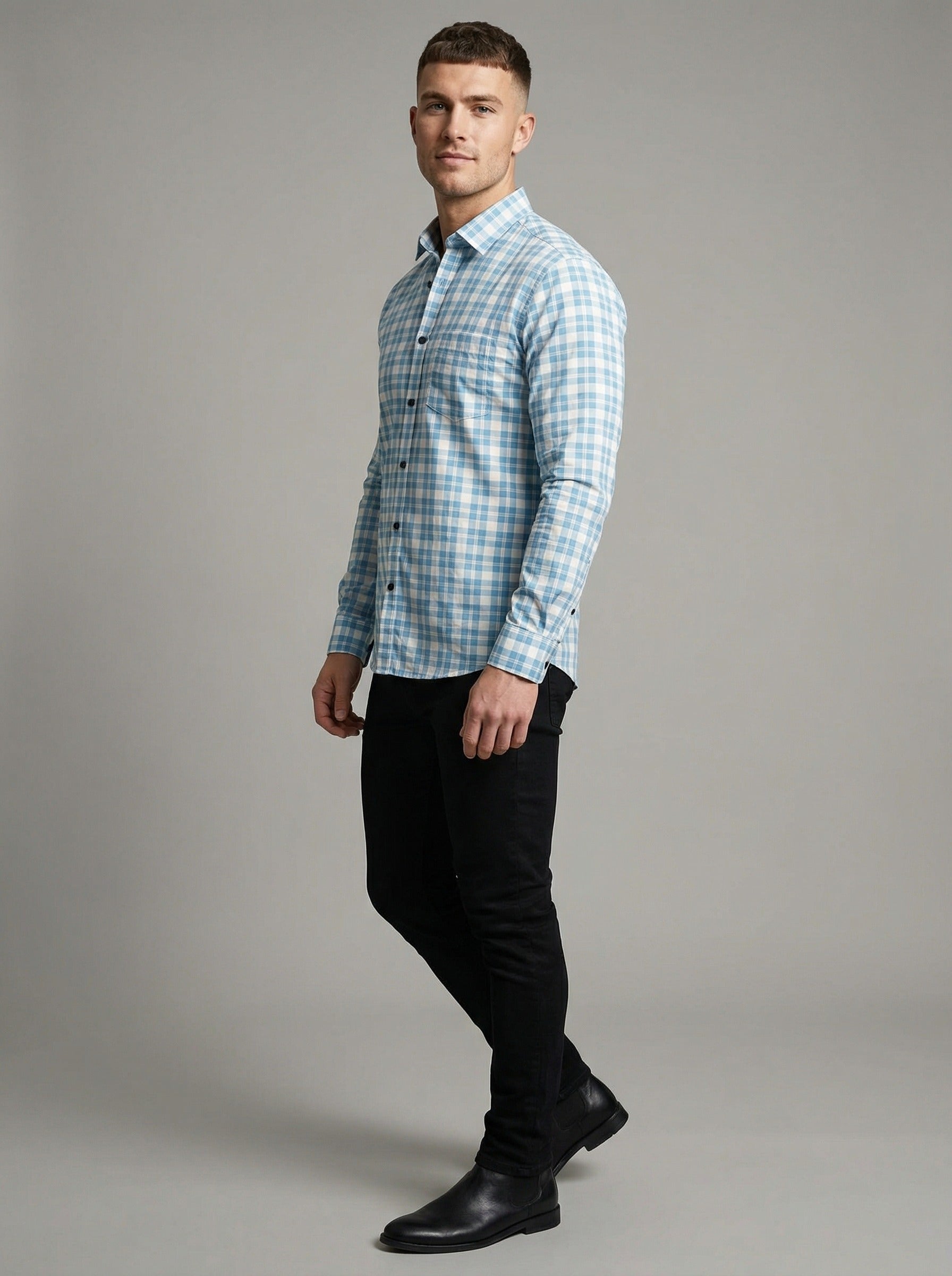 Men's Classic Blue and White Gingham Checkered Long Sleeve Button-Down Shirt