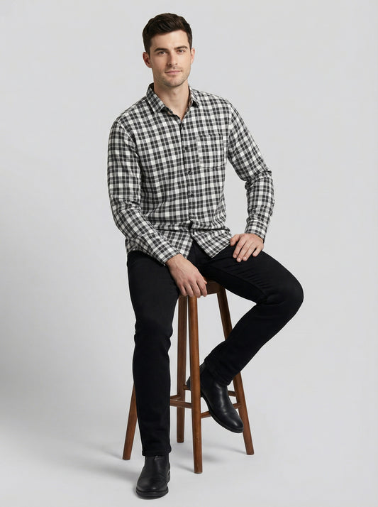 Men's Black and White Gingham Plaid Long Sleeve Button-Down Shirt