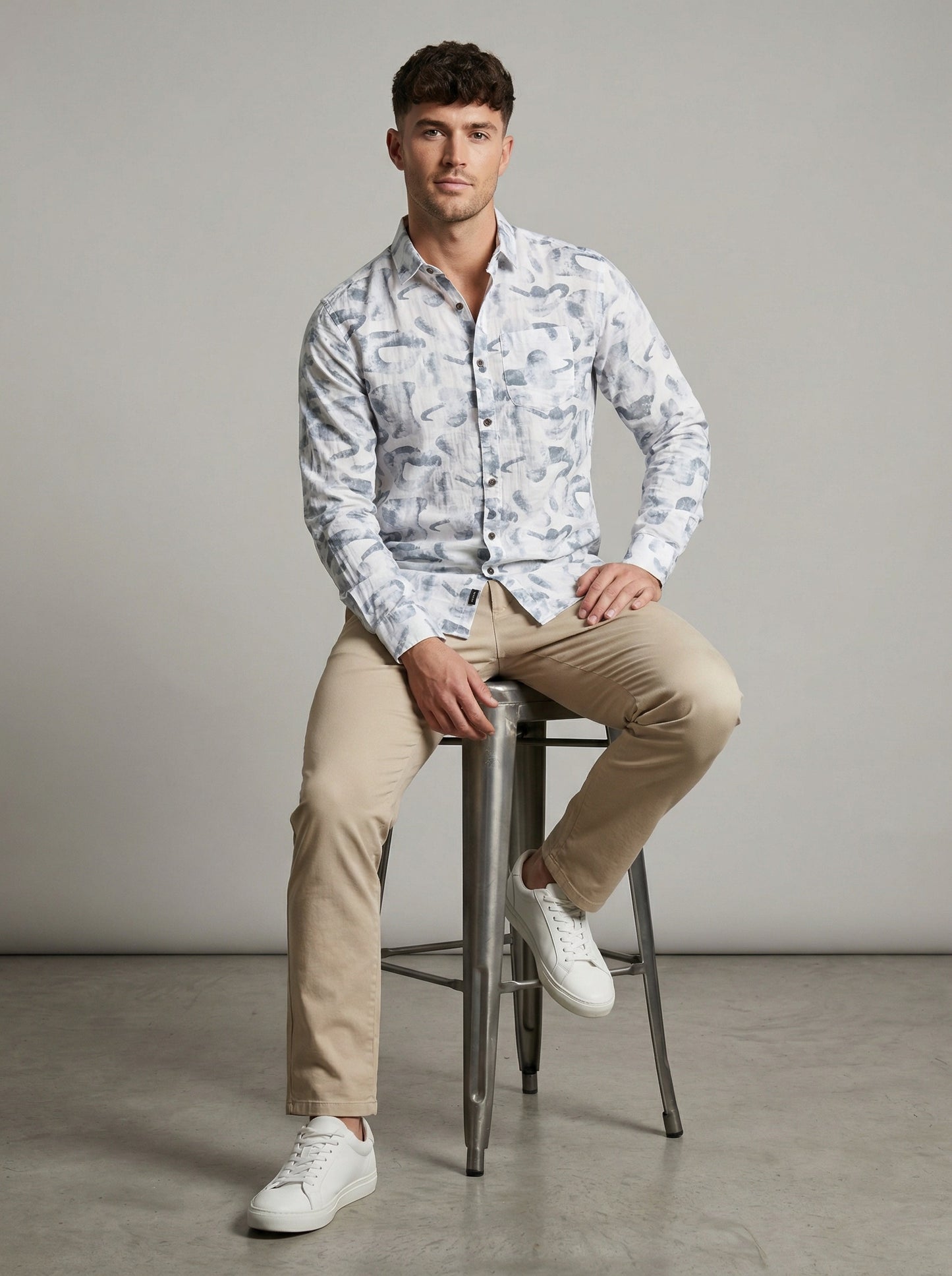 Men's Abstract Print Long Sleeve Button-Down Shirt - Lightweight Casual Top