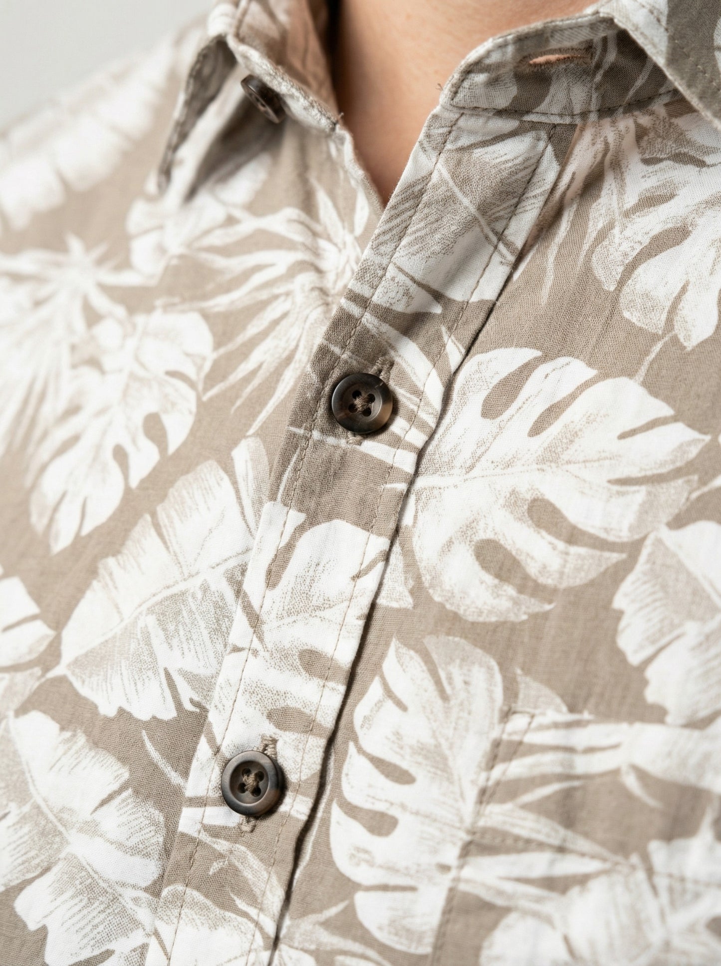 Men's Beige Tropical Leaf Print Long Sleeve Button-Down Shirt