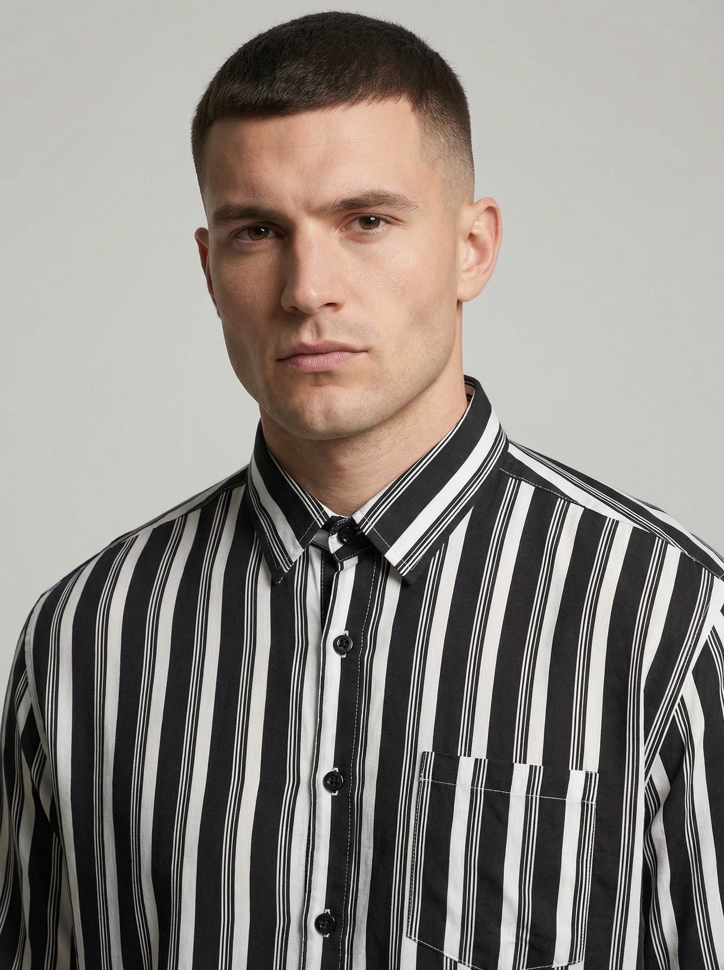 Men's Bold Black and White Horizontal Striped Long Sleeve Button-Down Shirt