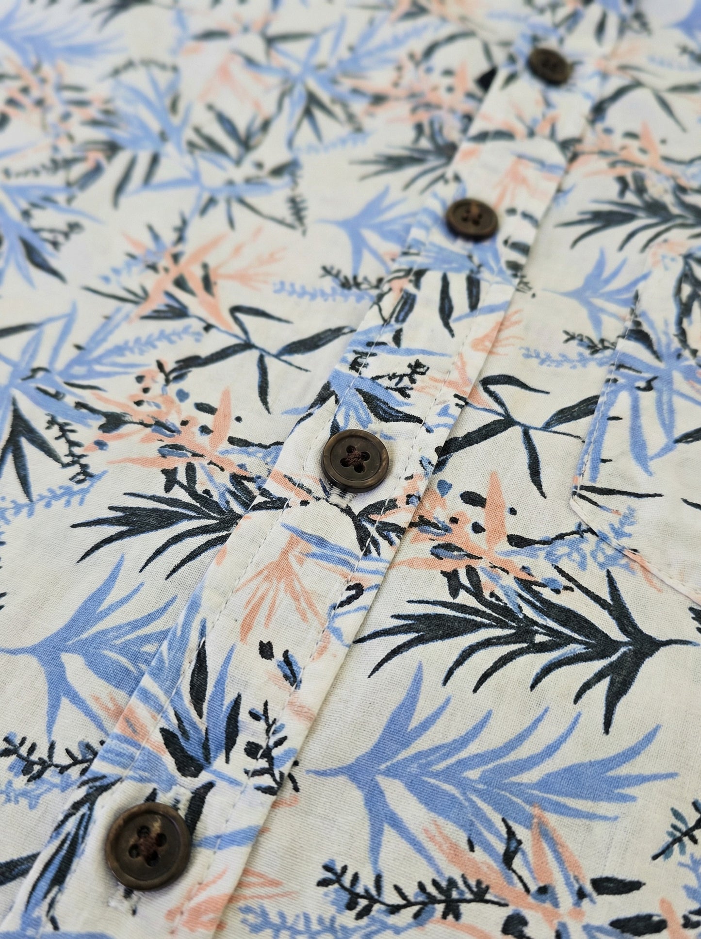 Men's Tropical Palm Blue Leaf Print Long Sleeve Button-Down Casual Shirt - Summer Vacation Style