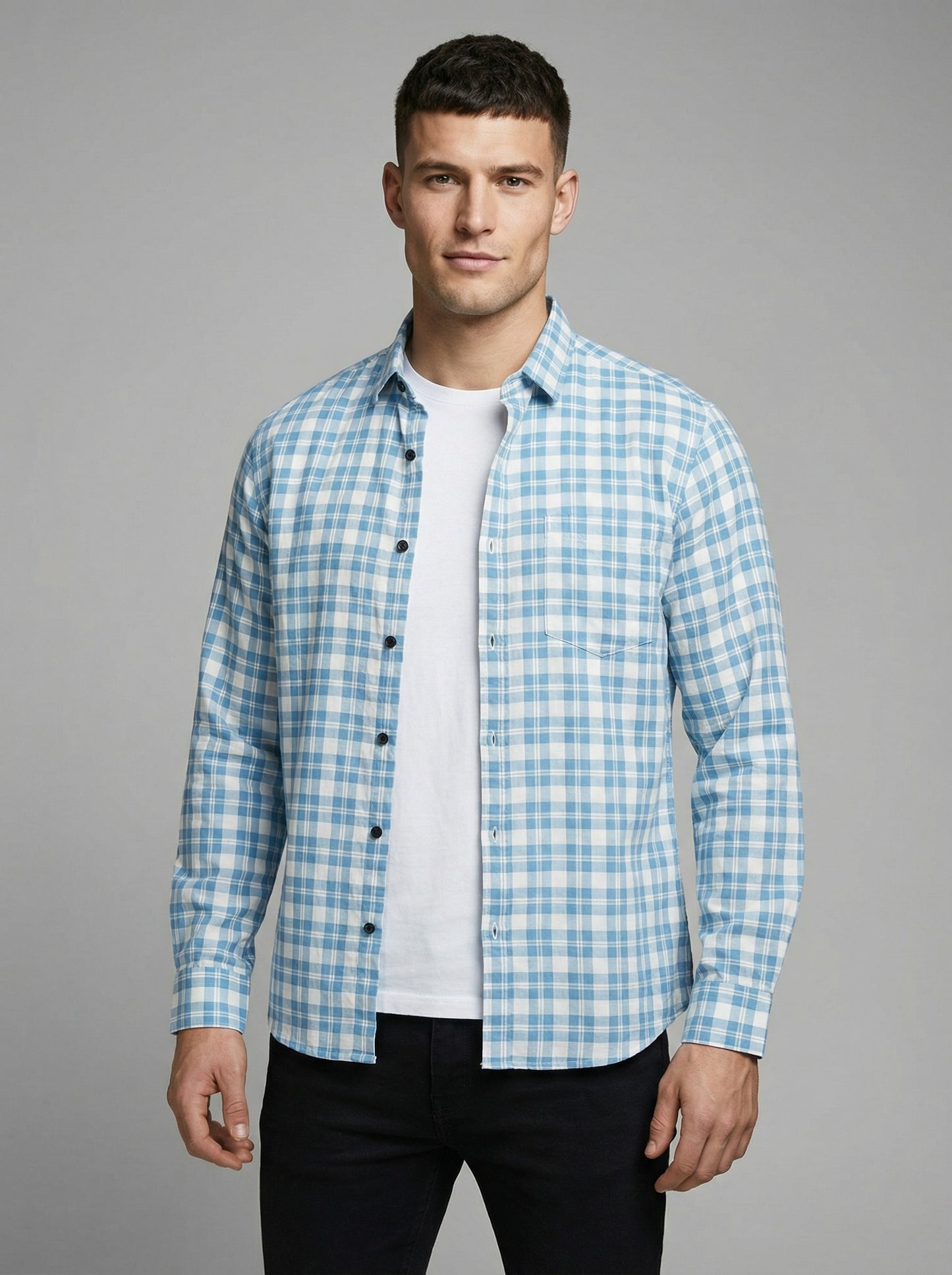 Men's Classic Blue and White Gingham Checkered Long Sleeve Button-Down Shirt