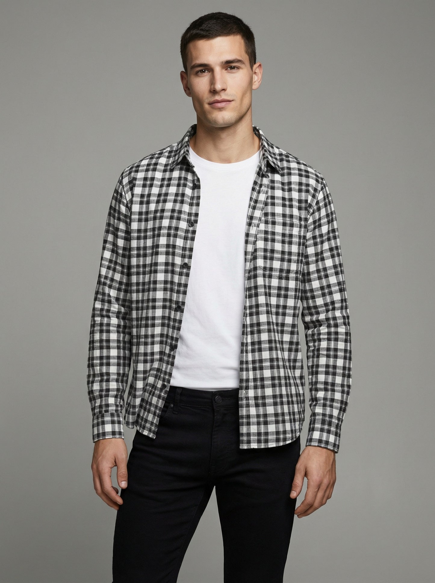 Men's Black and White Gingham Plaid Long Sleeve Button-Down Shirt