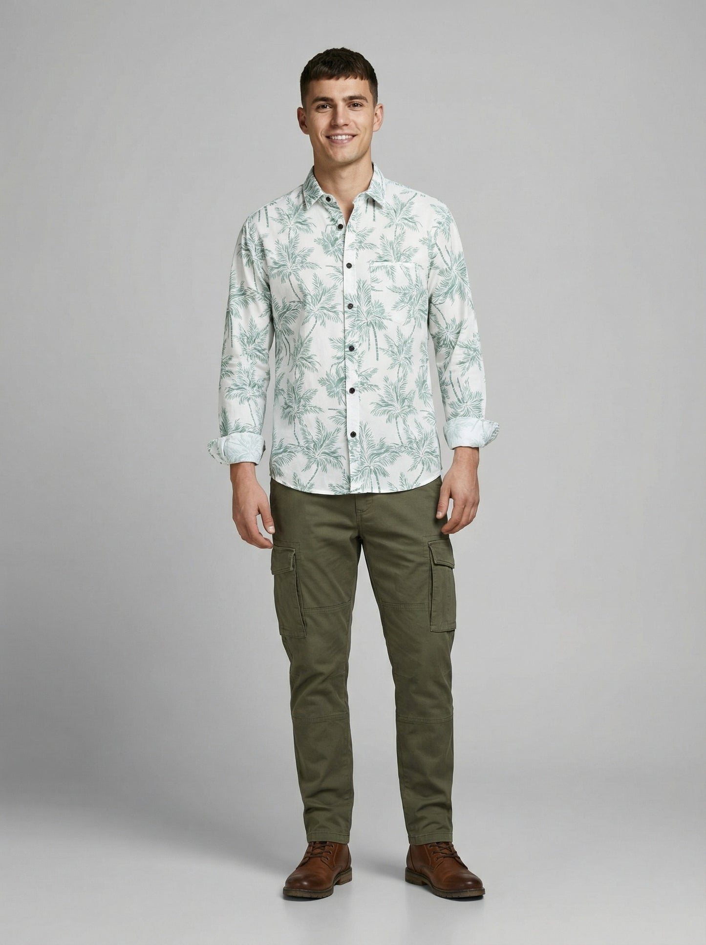 Premium Cotton Slim-Fit Palm Print Resort Shirt - Green/White